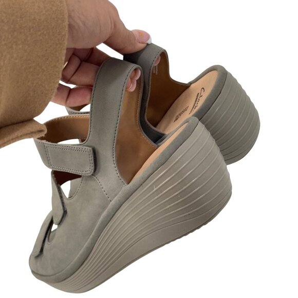 Clarks Reedly Juno Tan Sage Leather Wedge Sandals Womens 9.5M Adjustable Straps - Picture 8 of 15